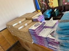 Понад 700 школярів Харківщини отримали ноутбуки та планшети від ЮНІСЕФ