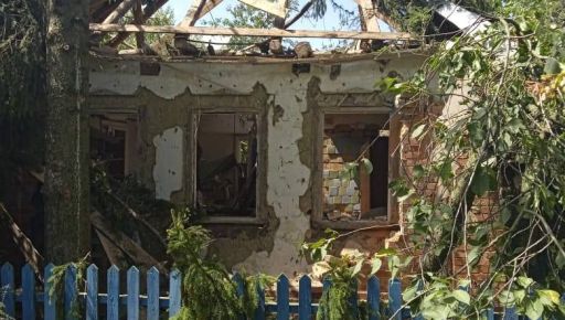 Росіяни завдали авіаудару по Харківщині 23 липня: Поранена жінка