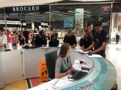 У Харкові покарали батьків, чиїх дітей спіймали з алкоголем