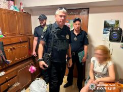 П’яна матір та агресивний батько: Харківська поліція виписала протоколи родині переселенців