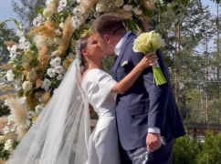 Добкін одружився з фіналісткою конкурсу "Міс Україна": Кадри церемонії
