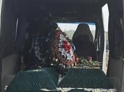 На Харківщині ховають жертв російського теракту в Грозі