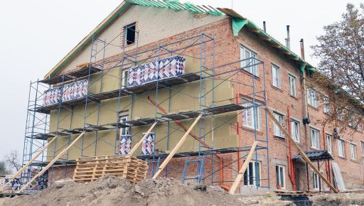 У Синєгубова розповіли, скільки витратять на відновлення житла, лікарень та шкіл у Харківському районі
