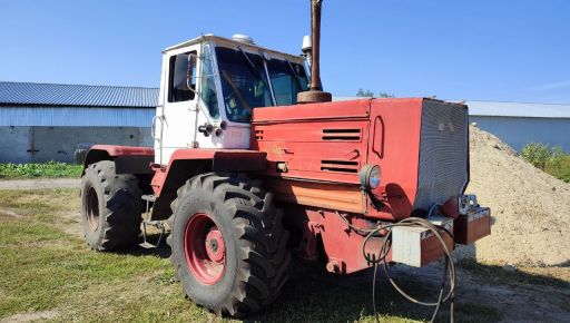 В Харьковской области подорвался трактор для разминирования