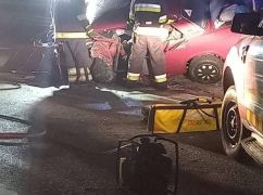 На Харьковщине спасатели вырезали погибшего водителя из авто