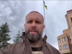 Синєгубов офіційно підняв український прапор у Балаклії на Харківщині і натякнув на подальшу деокупацію області