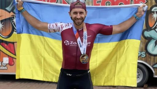 Харьковчанин выиграл ультратриатлон, поставил рекорд и собрал деньги для военных медиков
