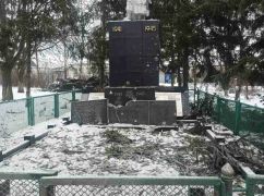 Громада на Харьковщине избавится от советского памятника, который обстреляла армия рф
