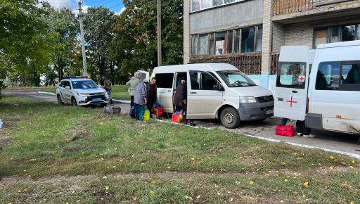З прикордонного села на Харківщині евакуювали 68 пенсіонерів, дітей та людей з інвалідністю