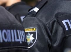 У Харкові затримали контрабандиста з понад 600 пачками цигарок