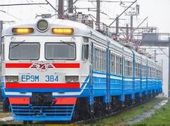 Залізничне сполучення відновлюється на Харківщині: В "Укрзалізниці" розповіли про оновлені приміські напрямки