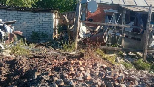 Армія рф з артилерії обстріляла енергомережі та будинки на Харківщині: Кадри з місця