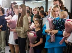 В Харькове многодетные семьи получили планшеты для обучения