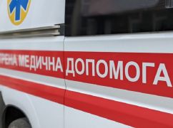 Летело со свистом: Медики оказывают помощь пострадавшей от обстрела центра Харькова