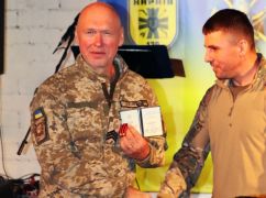 Бойовий медик із Харкова отримав нагороду "Золотий хрест"