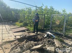 Поліція показала наслідки російського удару по Харківщині 250-кілограмовою бомбою