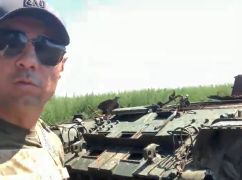 Знищений ворожий танк на узбіччі: На Дергачивщині показали, як виглядають деокуповані дороги
