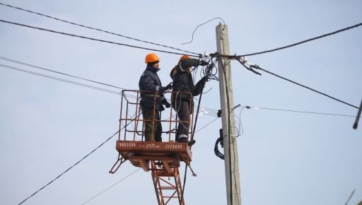 Близько 5 місяців без світла: На Харківщині відновили електропостачання села