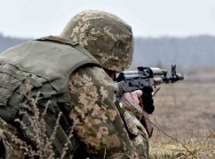 Під Вовчанськом окупант програв дуель українському спецпризначенцю: Відео з тепловізора