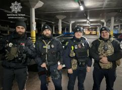 В Харькове патрульные спасли самоубийцу от последнего шага