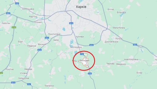 Окупанти вночі масовано обстріляли передмістя Харкова: масштабну пожежу гасять досі