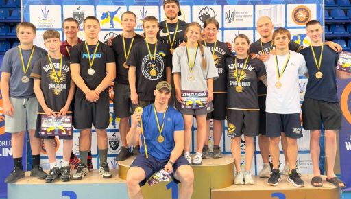 Харьковские спортсмены завоевали золотые медали на чемпионате Украины по борьбе