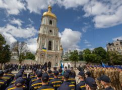 День Конституции: Зеленский наградил харьковских врачей, ученых, художников и юристов