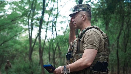 Сирський за особливу мужність відзначив бійця з Харківської області