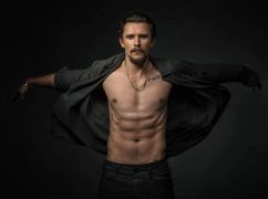 Поцілунок із Цимбалюком та 35 тис. грн: у Рівному змагалися за стяг харківського "Кракена”