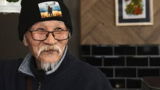 Японський волонтер, якого нагородив Зеленський, повідомив, коли відновить роботу його кафе в Харкові