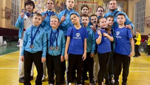 Харківські каратисти привезли з всеукраїнського турніру 14 медалей