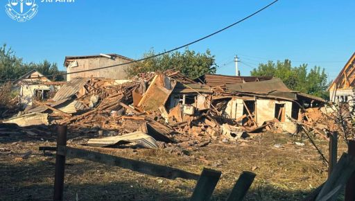Російський авіаудар по Слатиному: жінка померла дорогою в лікарню