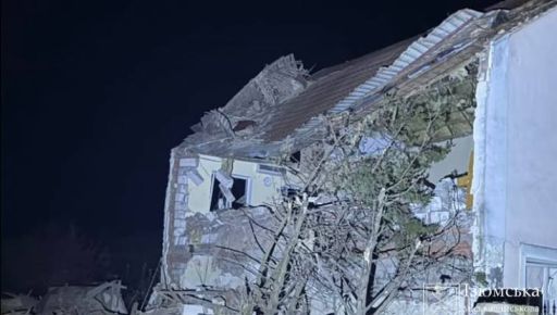 В Ізюмі окупанти з РСЗВ вдарили по будинку: постраждало троє людей