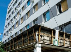 Будівлю Медкомплексу в Харкові відбудують після російських обстрілів
