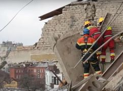 В Харькове разрушенную часть Университета городского хозяйства разбирают верхолазы: Видео работ