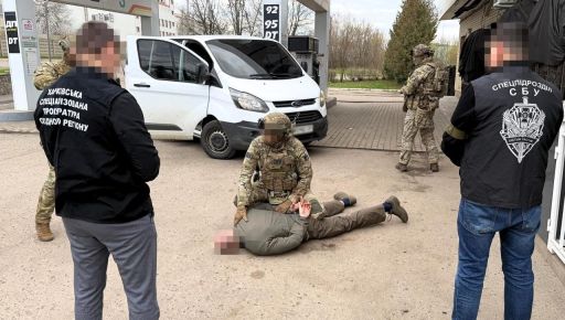 У Харкові взяли під варту полковника, який вимагав $4 тис. за переведення військового