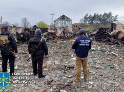 Авіаудар по Вовчанську: Кадри з місця "прильоту”