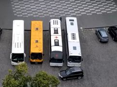 На Харківщину прибули автобуси з Угорщини: Які громади отримають