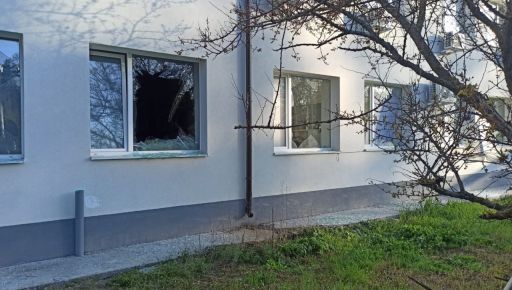 В Балаклее вражеские беспилотники повредили больницу: кадры с места