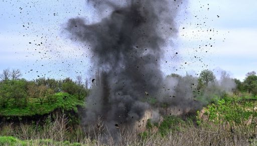 На Харківщині трактор підірвався на вибухівці: є постраждалий