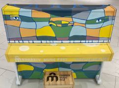 У харківських торгових центрах та лікарнях з'являться розфарбовані піаніно 