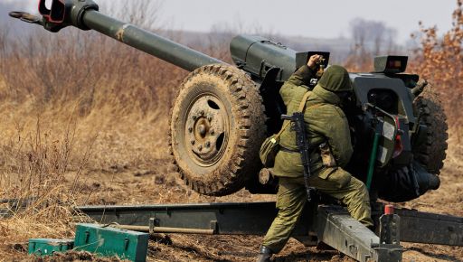 Під Вовчанськом знищено ворожі гармати Д-30: Кадри вогневих уражень