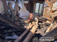Разрушенные дома и убитые животные: Полиция показала последствия обстрела пригорода Харькова