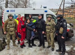 На Харківщині евакуювали дитину з інвалідністю попри небажання матері виїжджати