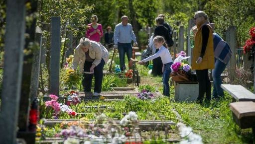 Стало известно, будут ли открыты кладбища Харькова на Пасху