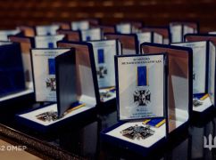 Військового з Харківщини нагородили "Хрестом Доблесті”