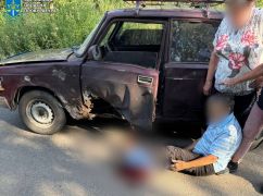 У Куп’янську окупанти поцілили дроном в автівку з цивільними