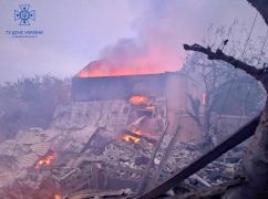 Спасатели показали последствия пожаров в Купянске, вызванных российскими обстрелами
