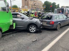 Масштабна ДТП на Гагаріна: Рятувальники деблокували з понівеченої автівки постраждалих