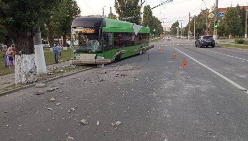 Терехов розповів про стан людей, яких збив тролейбус у Харкові